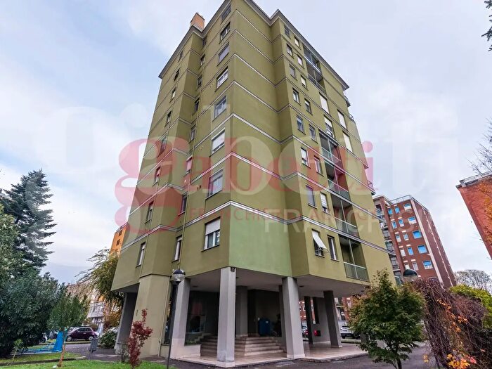 Appartamento bilocale in vendita in Via Ovada, Milano