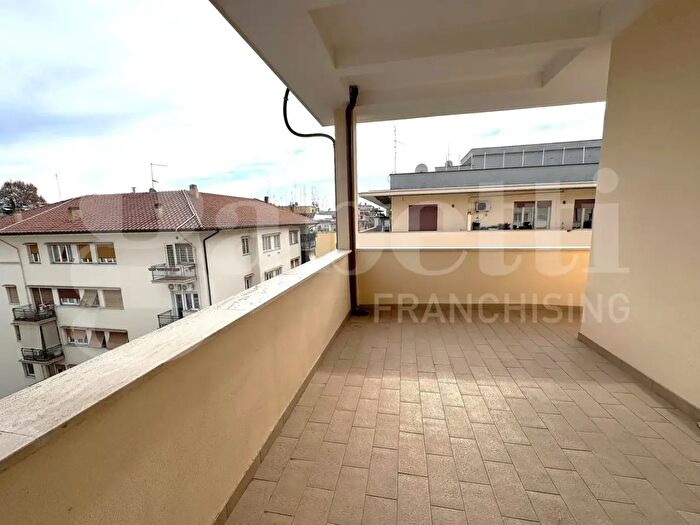 Appartamento trilocale in vendita in Ponte Milvio Ad, Roma