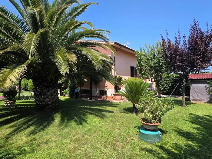 Casa con 5 locali in vendita in Vitorchiano
