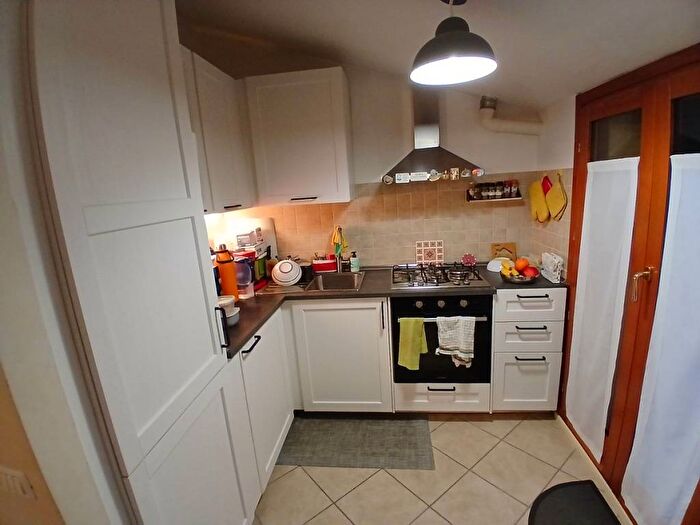 Appartamento trilocale in affitto in Via Loretana, Centro, Camerano