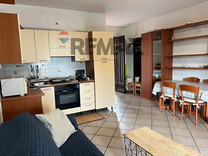 Appartamento bilocale in affitto in Via dei Maceratoi, Acireale