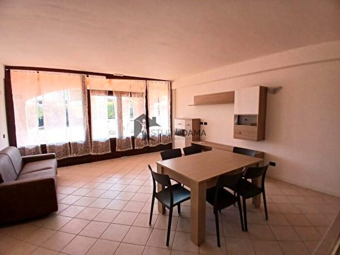 Appartamento bilocale in affitto in Manerba Del Garda