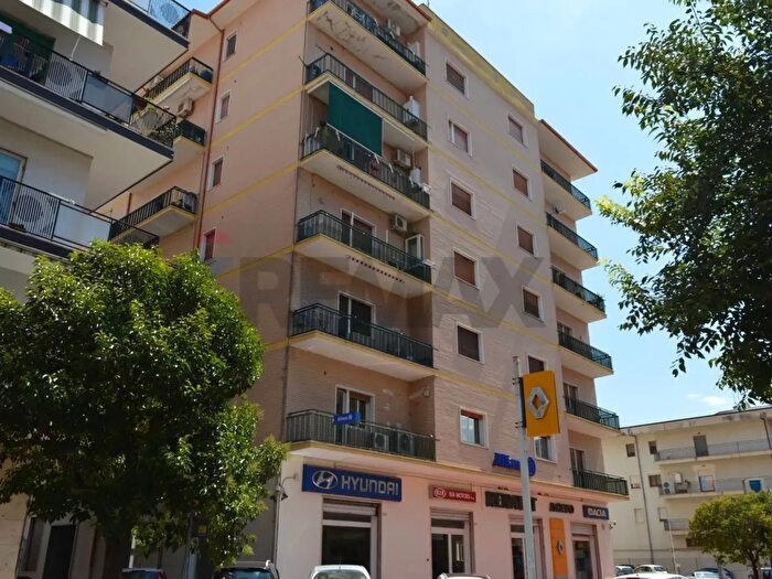 Appartamento trilocale in vendita in Via Nazionale, CoriglianoRossano