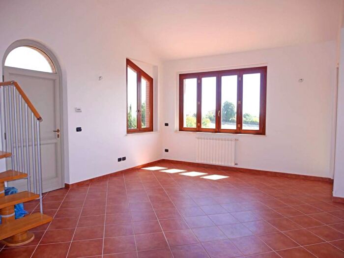 Appartamento quadrilocale in vendita in VIA DEI CASTELLI, Centro, Castelnuovo Berardenga