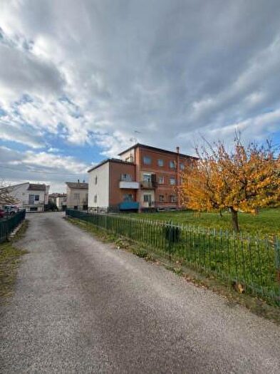 Appartamento con 5 locali in vendita in Viale Cristoforo Colombo, Bolsena