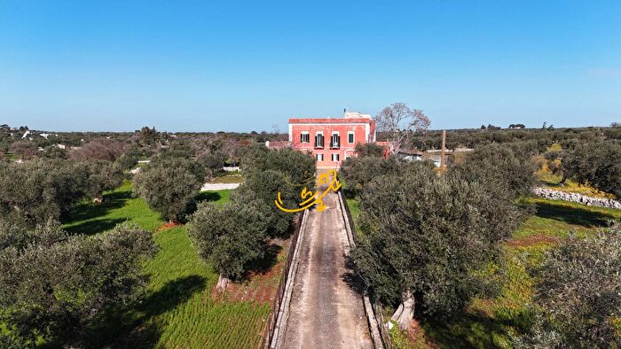 Casa con 16 locali in vendita in SC Santo Stefano, Castellana Grotte