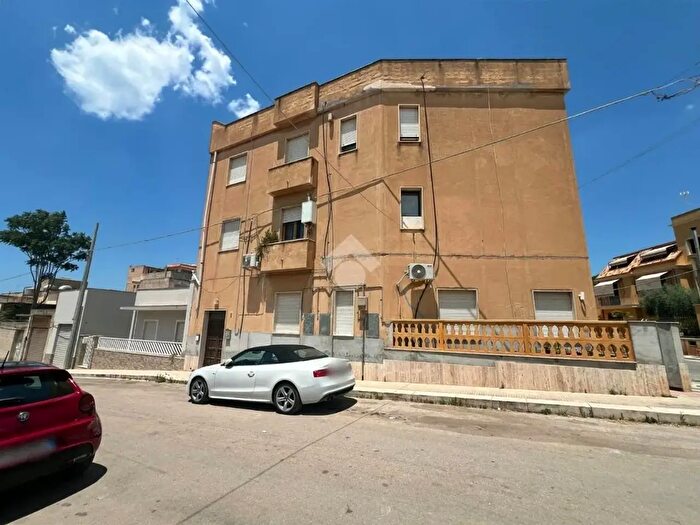 Casa trilocale in vendita in Via Brennero, Mazara Del Vallo