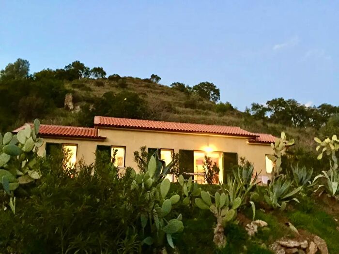 Casa trilocale in vendita in Rio