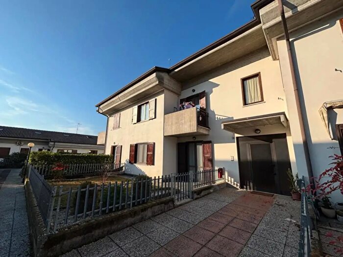 Appartamento con 5 locali in vendita in Via Verdi, Minerbe