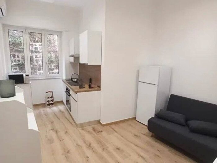 Appartamento bilocale in affitto in Via Filippo Palizzi, Vomero, Napoli