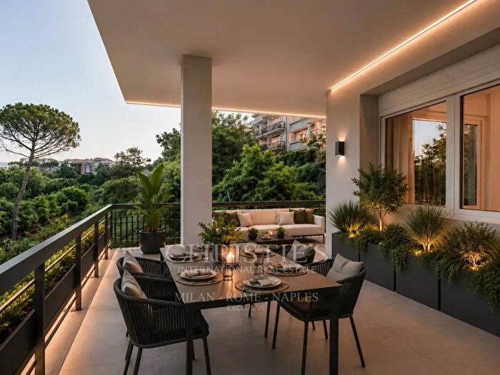 Appartamento con 12 locali in vendita in Via della Camilluccia, Roma