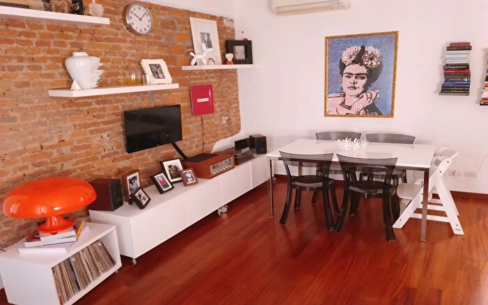 Appartamento trilocale in vendita in Via Panfilo Castaldi, Milano