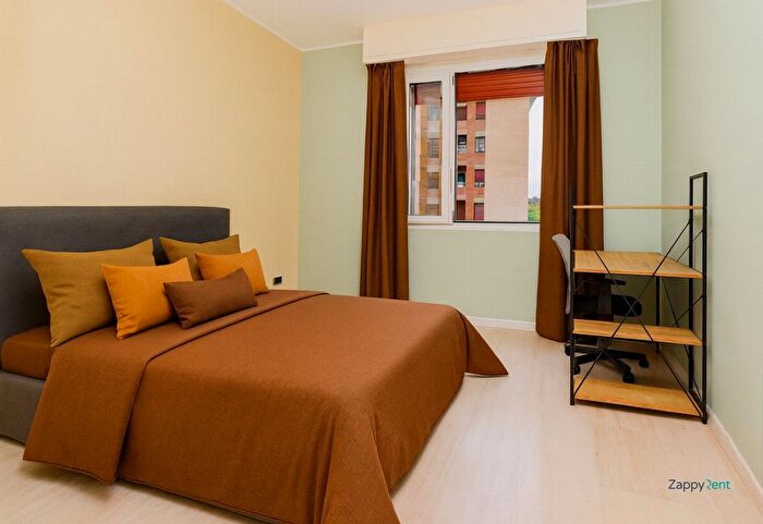 Appartamento trilocale in affitto in Via Salvatore Barzilai, Milano