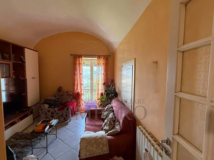 Appartamento trilocale in vendita in Via Matteotti, Perinaldo