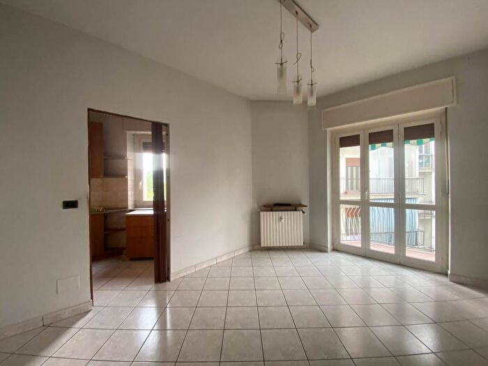 Appartamento trilocale in affitto in Viale al Santuario, Santa Caterina, Asti