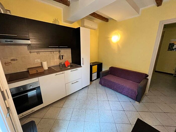 Appartamento bilocale in affitto in Borgo delle Colonne, Centro Storico, Parma