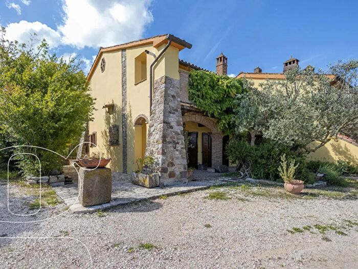 Casa trilocale in vendita in Quadro, Todi