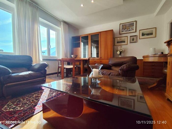 Appartamento quadrilocale in affitto in Piazza Novembre, Centro, PontSaintMartin