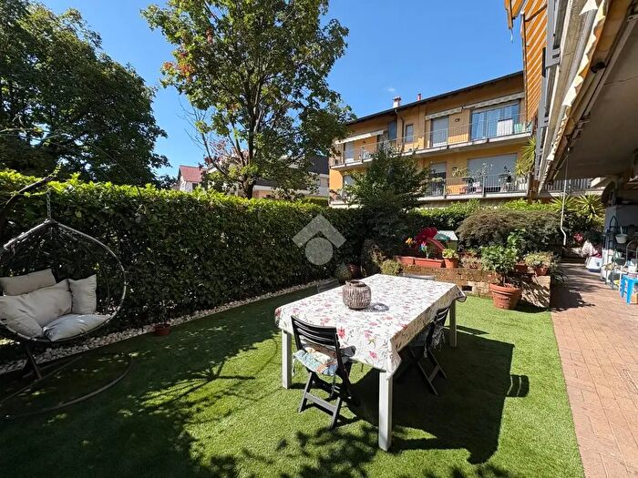 Appartamento trilocale in vendita in Via Guglielmo Oberdan, Legnano