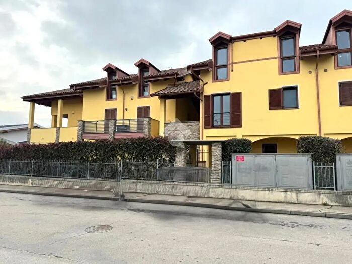 Appartamento trilocale in vendita in Via Carignano, Rivalta Di Torino