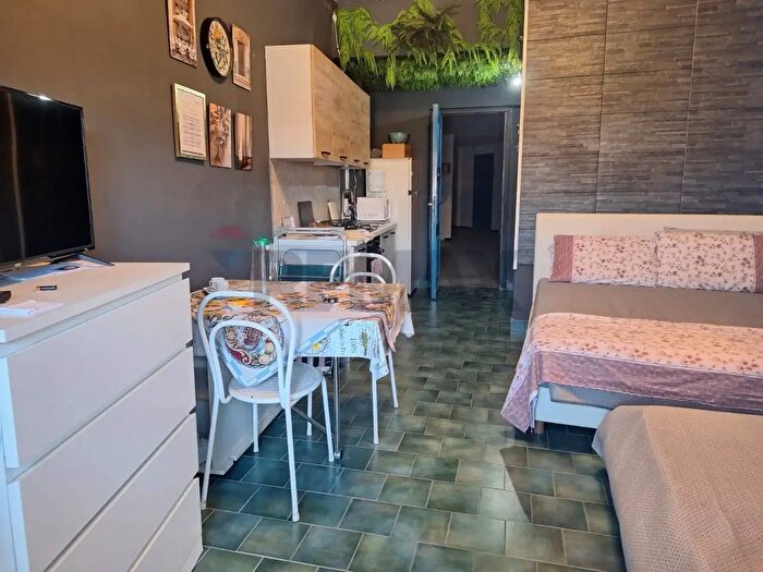 Appartamento monolocale in affitto in Via Pietre Nere, Giardini Naxos