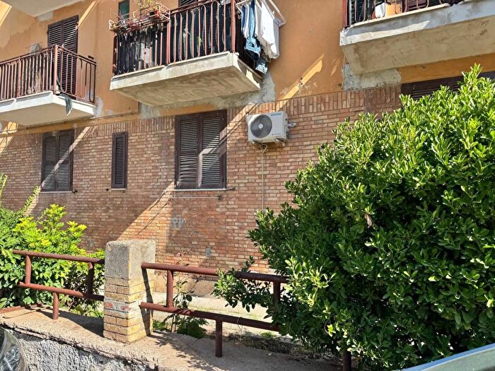 Appartamento trilocale in vendita in Via Lombardia, Centro, Nettuno