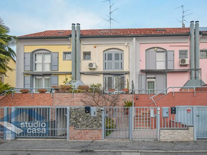 Casa trilocale in vendita in Via delle Querce, Sant'Angelo Lodigiano