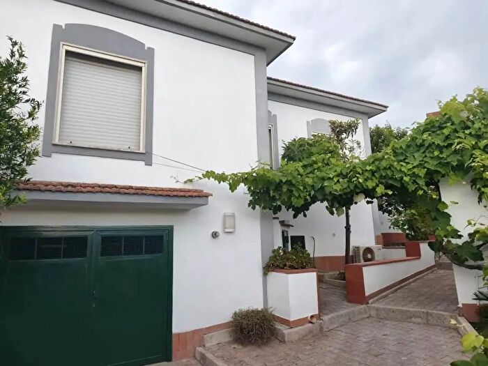 Casa quadrilocale in vendita in Via Lago Patria, Giugliano In Campania