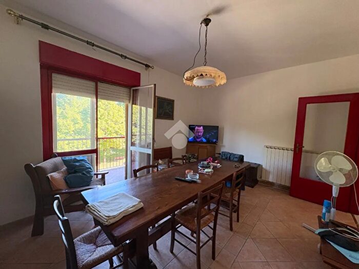 Appartamento quadrilocale in vendita in Via Puglie, Bastia Umbra