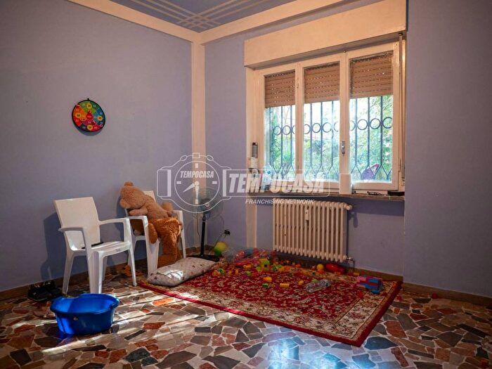 Appartamento trilocale in vendita in Viale Repubblica, Semicentro, Crema