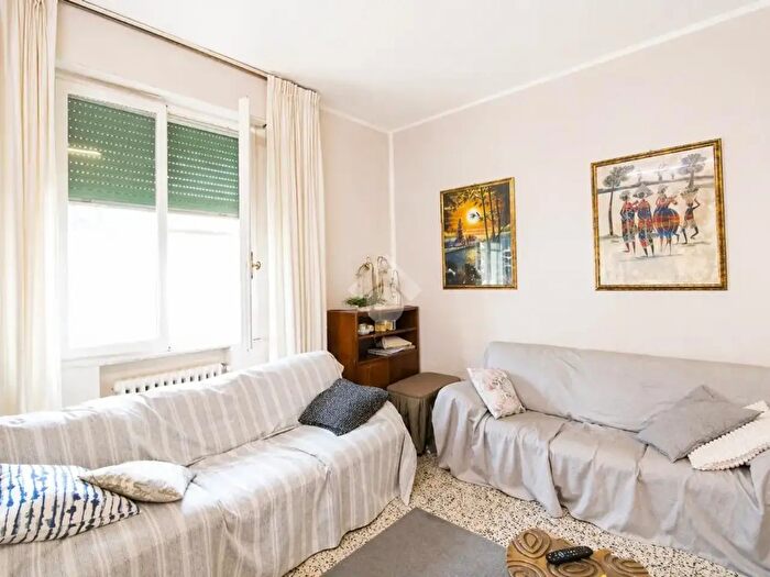 Appartamento con 5 locali in vendita in Via XXV Aprile, Cascina