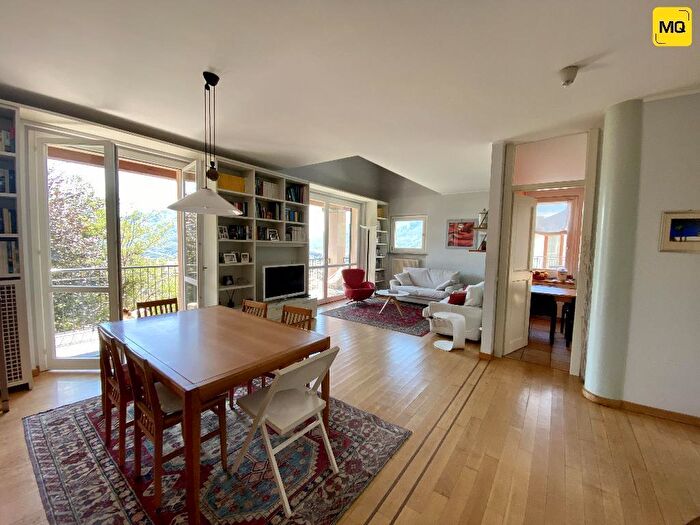 Casa con 7 locali in vendita in Via ai Poggi, Lecco