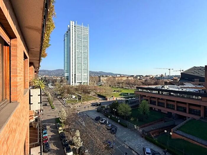 Appartamento con 6 locali in vendita in Via Cavalli, Torino