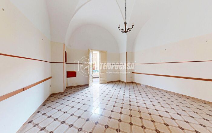 Casa quadrilocale in vendita in Via Magenta, Lequile