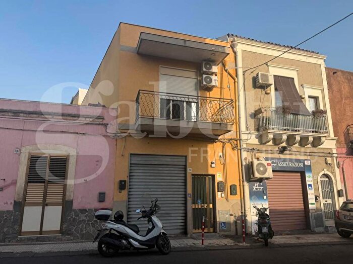 Appartamento bilocale in affitto in Via Messina, Carruba di Ognina Teseo, Catania