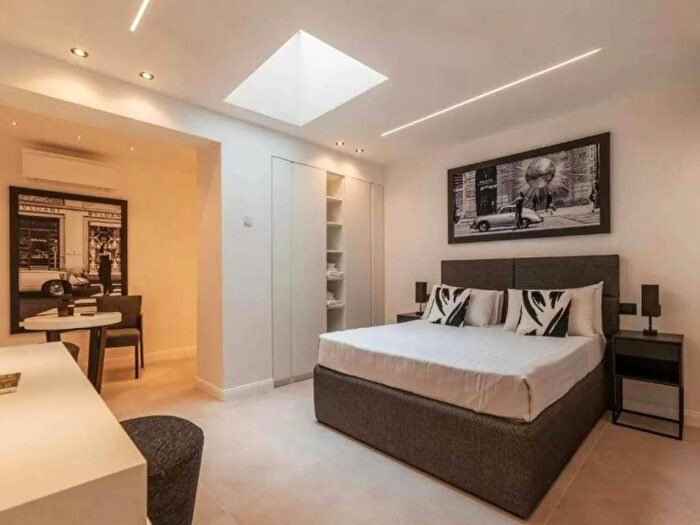 Appartamento monolocale in affitto in Via Saverio Mercadante, Parioli, Roma