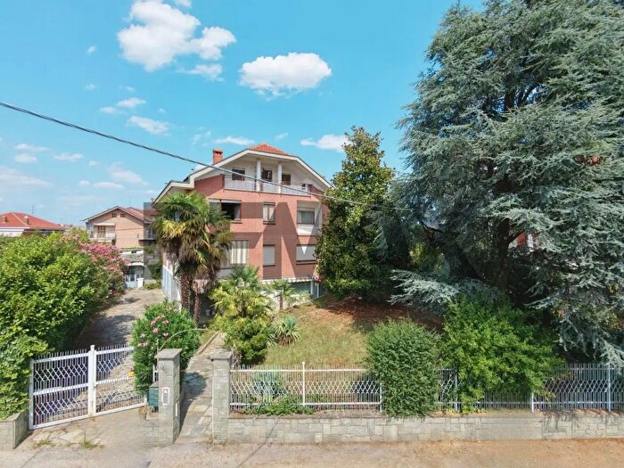 Casa con 14 locali in vendita in Via San Gillio, Pianezza