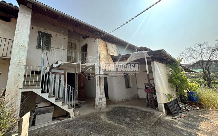 Casa con 5 locali in vendita in Via Ponte Graglione CeresaneCuranuova, Mongrando