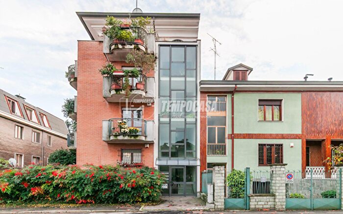 Appartamento trilocale in vendita in Via del Molino, Bresso