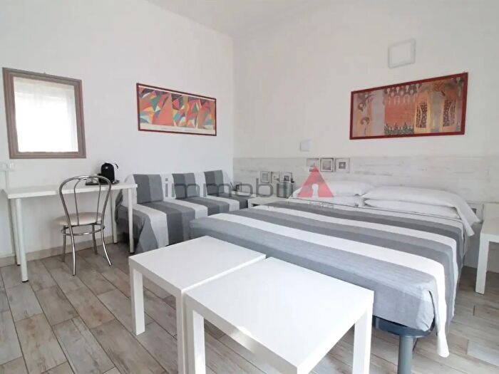 Appartamento trilocale in vendita in Monza