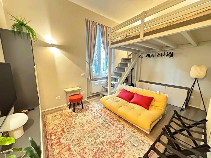 Appartamento monolocale in affitto in Via Giovanni Pascoli, Milano