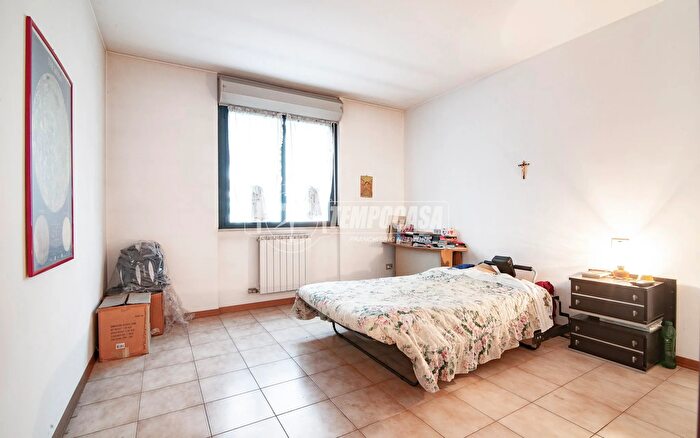 Appartamento trilocale in vendita in Via C Colombo, Cassano DAdda