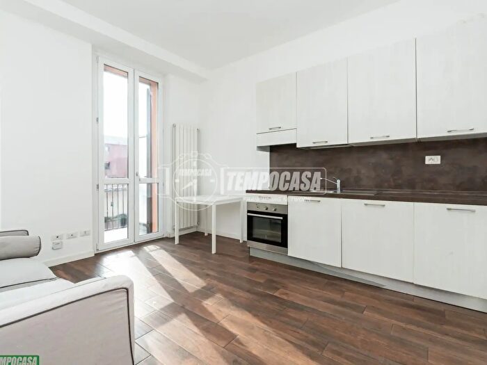 Appartamento bilocale in vendita in Via Asiago, Milano