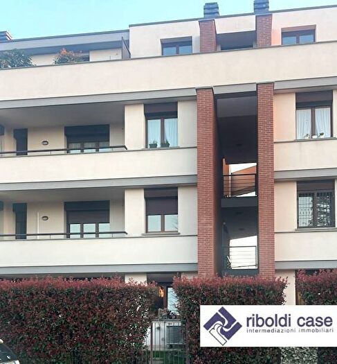 Appartamento bilocale in affitto in Via Toscanini, Centro, Mariano Comense