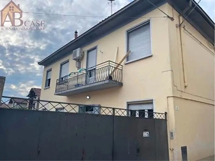 Casa quadrilocale in vendita in Via Mazzini, Gambolo'