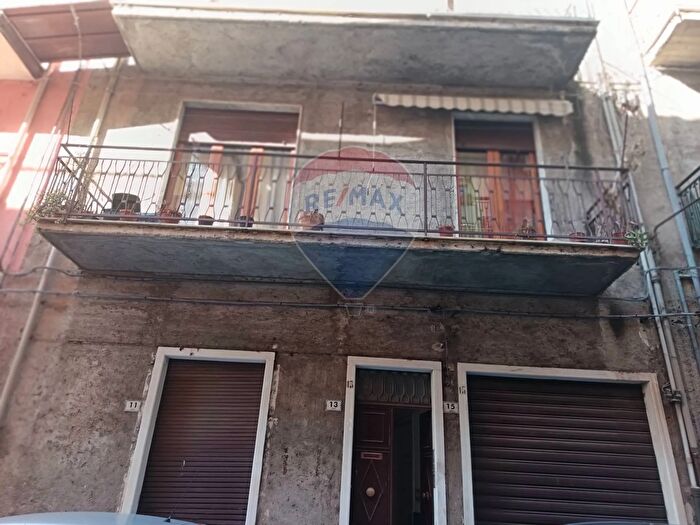 Appartamento quadrilocale in vendita in Via Liguria, Paterno