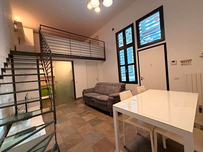 Appartamento trilocale in affitto in Via Sile, Corvetto, Milano