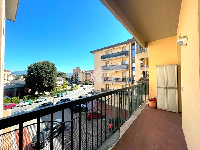Appartamento quadrilocale in vendita in Via Baccio da Montelupo, Scandicci