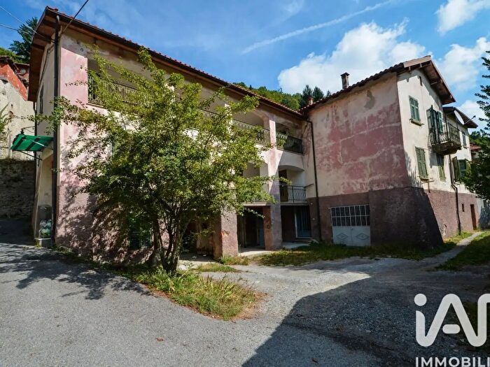 Casa con 5 locali in vendita in Borgata Ponte, Murialdo
