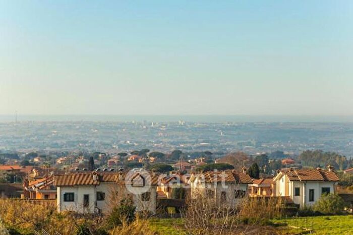 Casa quadrilocale in vendita in Via Pitagora, Albano Laziale